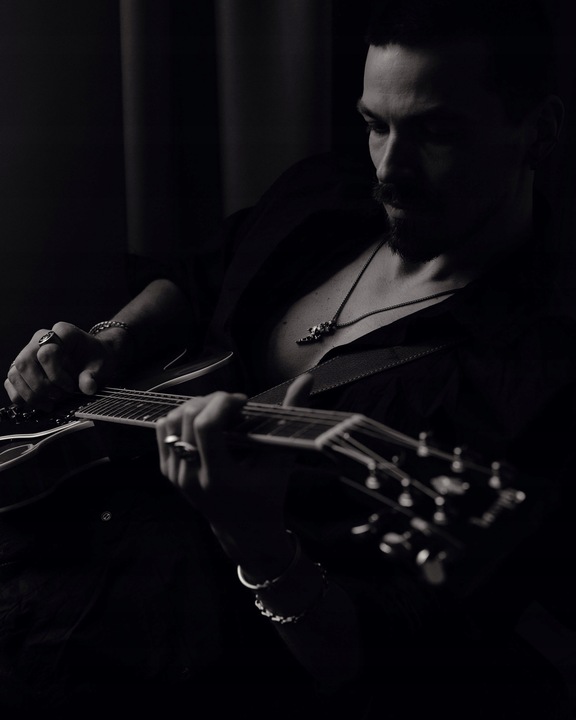 Srebrny wisiorek ZEUS. LIGHTNING