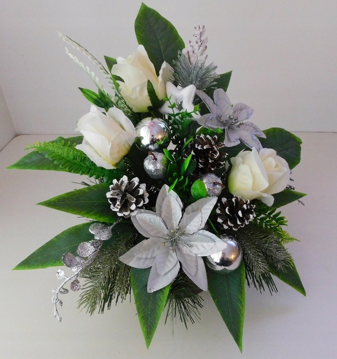 Stroik świąteczny na grób, Boże Narodzenie róża poinsecja biel- srebro
