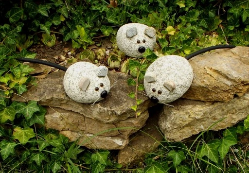 myszka z granitu ozdoba ogród prezent gartdeco1