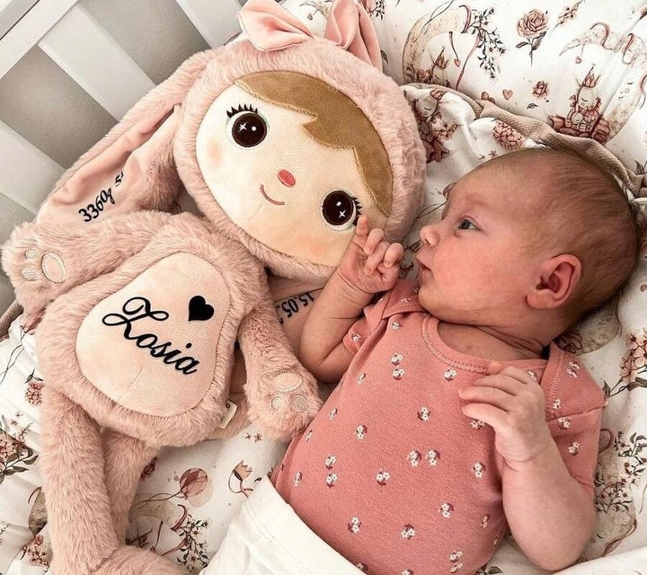 Metoo lalka personalizowana Puchata Królisia różowa imię, data, metryczka