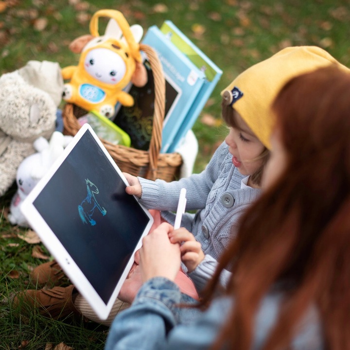 ALILO MAGICZNA TABLICA TABLET DLA DZIECI DO RYSOWANIA ZNIKOPIS 3+