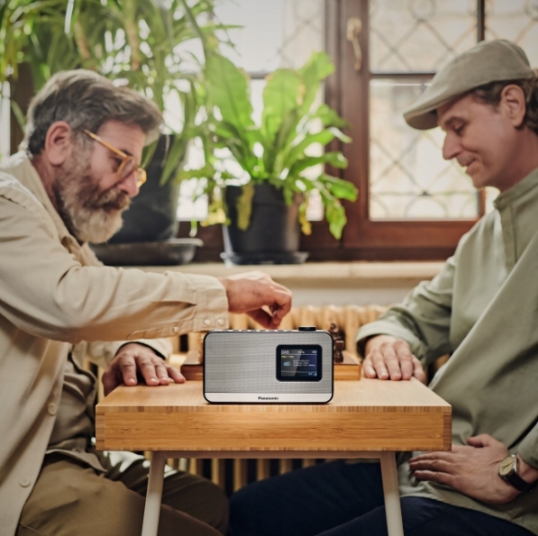 Panasonic RF-D15EG-K Radio przenośne FM Bluetooth