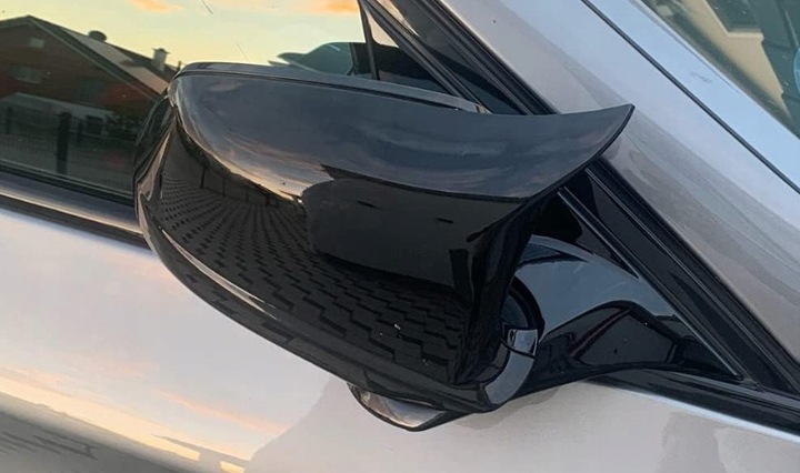 OBUDOWY LUSTEREK DLA BMW F10 F11 PRZEDLIFT NAKŁADKI NA LUSTERKA M5 LOOK