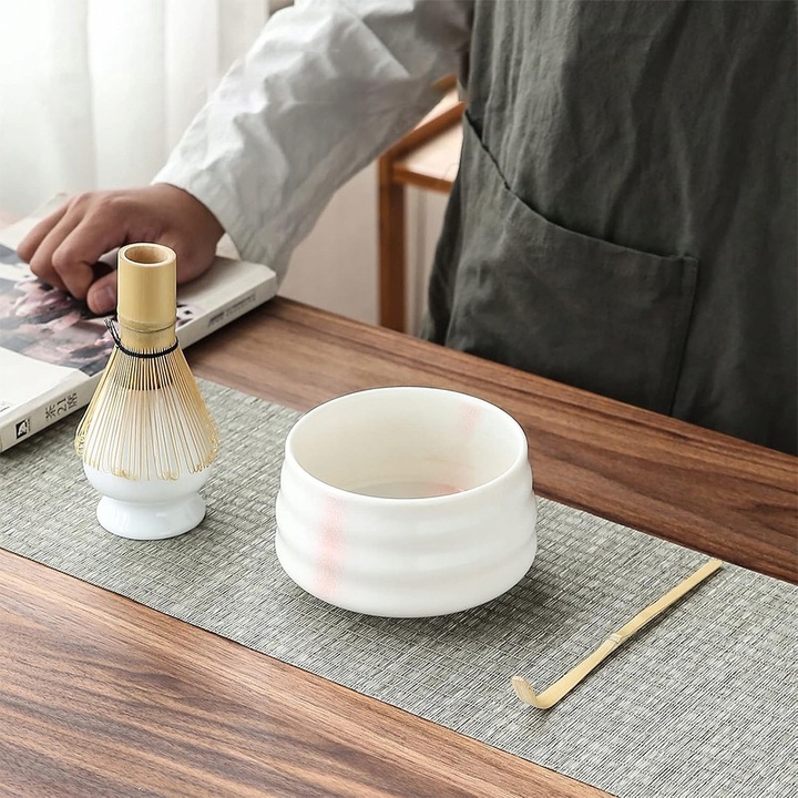 Zestaw prezentowy do herbaty matcha czarka miotełka podstawka łyżeczka