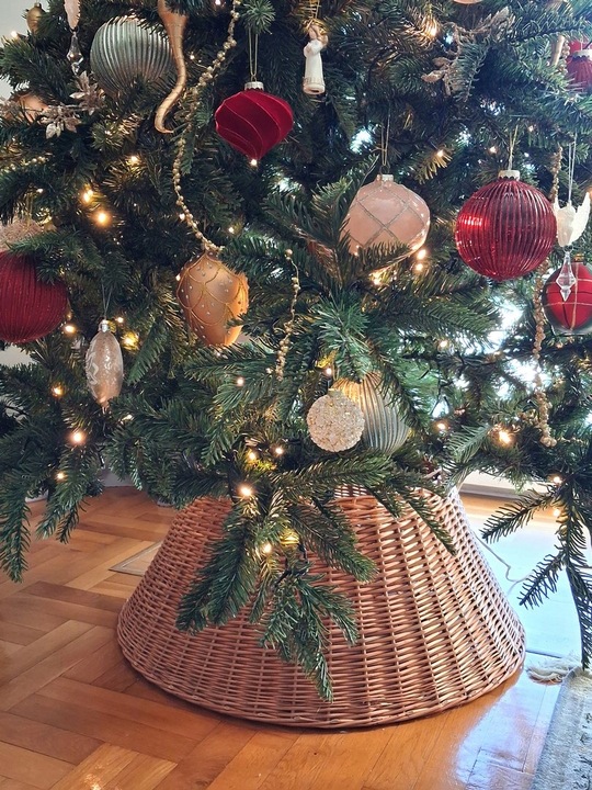 OSŁONA NA STOJAK POD CHIONKĘ WIKLINOWA FI 70 cm , KOSZ POD CHOINKĘ BRĄZOWY