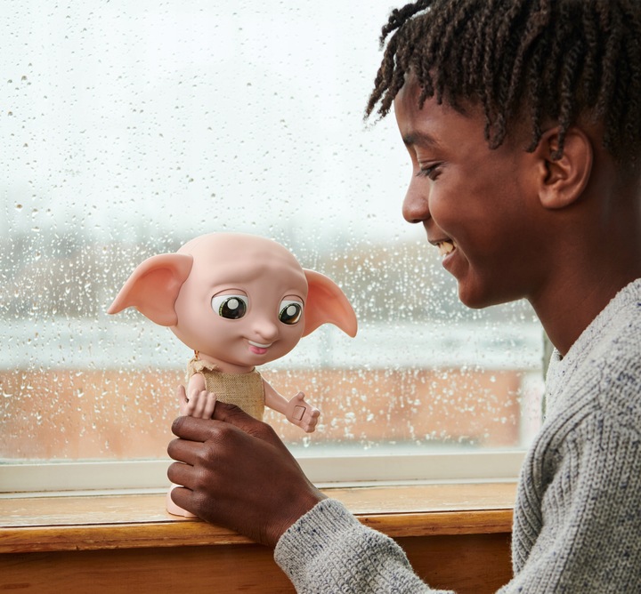 ZGREDEK HARRY POTTER INTERAKTYWNA FIGURKA MÓWIĄCY DOMOWY SKRZAT 22 CM DŹW