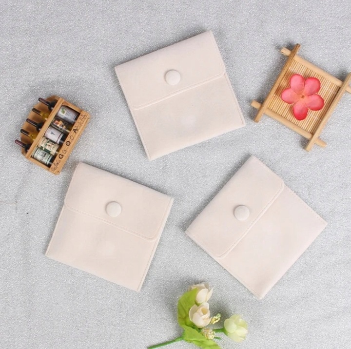 Srebrny pierścionek regulowany rozmiar 925 damski prezent kobiet otwarty