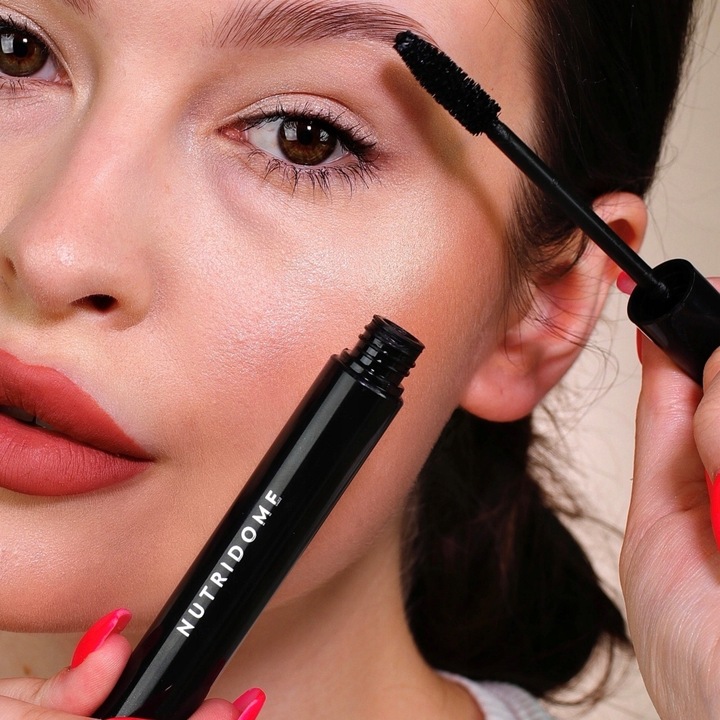 TUSZ DO RZĘS ze szczoteczką olej rycynowy WYDŁUŻAJĄCY czarny NUTRIDOME
