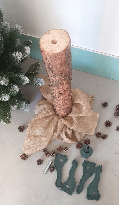 Stojak, pień sosnowy do choinki sztucznej na pniu 40 cm + juta gratis