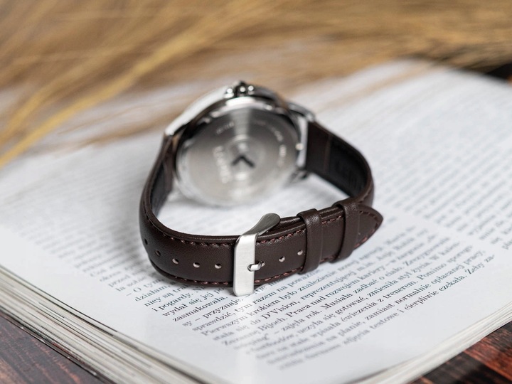 MĘSKI ZEGAREK LORUS RX349AX9 SOLAR ELEGANCKI NA PASKU DATOWNIK 100M