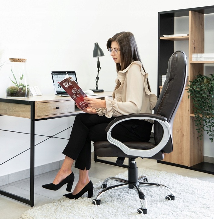 FOTEL BIUROWY OBROTOWY KRZESŁO BIUROWE OBROTOWE ERGONOMICZNY SKÓRZANY BRĄZ