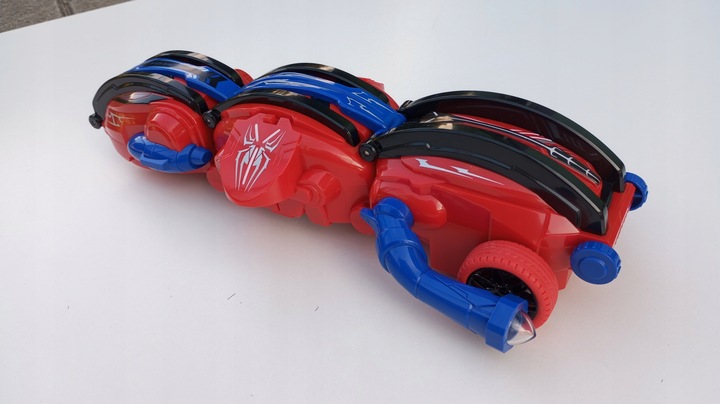 Samochód zdalnie sterowany toczący się Stunt Car 360 akumulator pilot 2,4