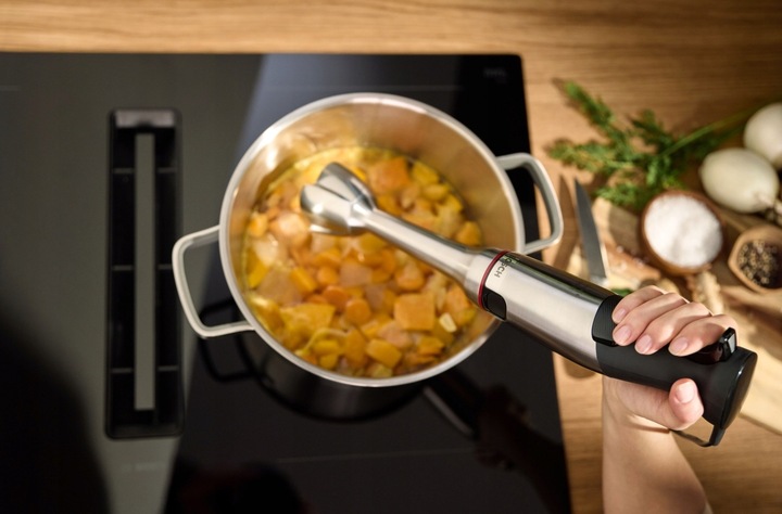 Blender ręczny z pojemnikiem Bosch ErgoMaster Serie 6 1200W Stalowe ostrze