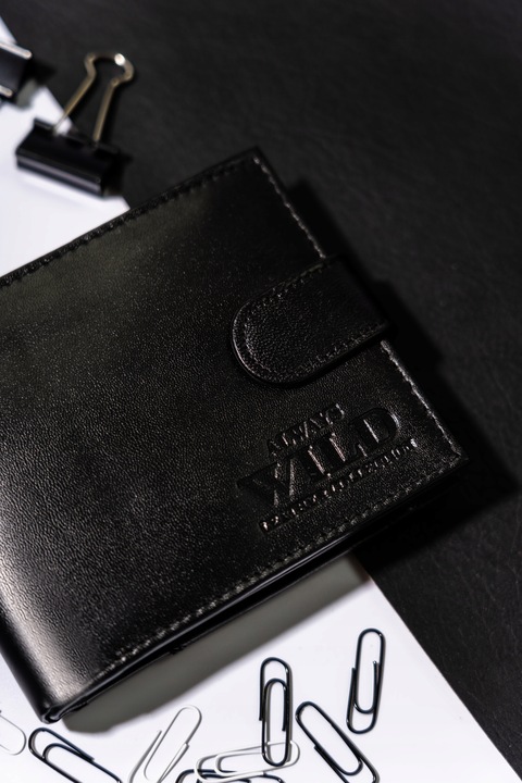 Elegancki portfel męski skórzany zapinany w pudełku na prezent Always Wild