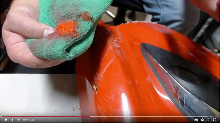 ZESTAW CZARNY Pasta na rysy +Regenartor Lakieru +Pad gąbkowy +2x Mikrofibra