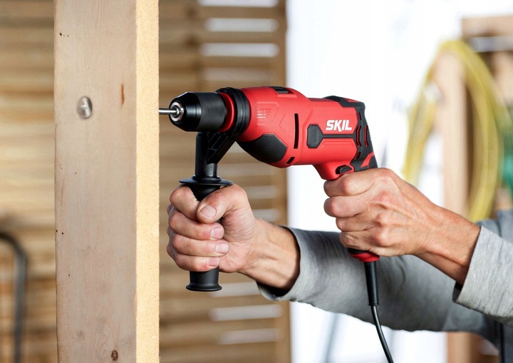 WIERTARKA UDAROWA 710W 6725 SKIL