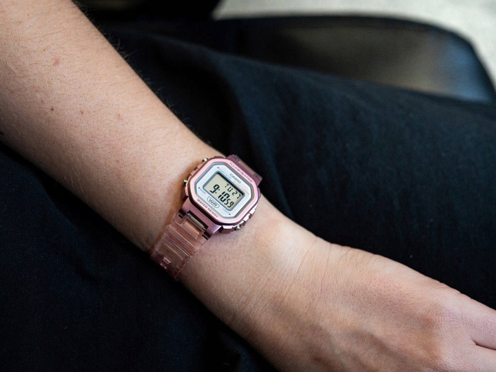 DAMSKI ZEGAREK CASIO LA-20WHS-4AEF VINTAGE DZIECKO