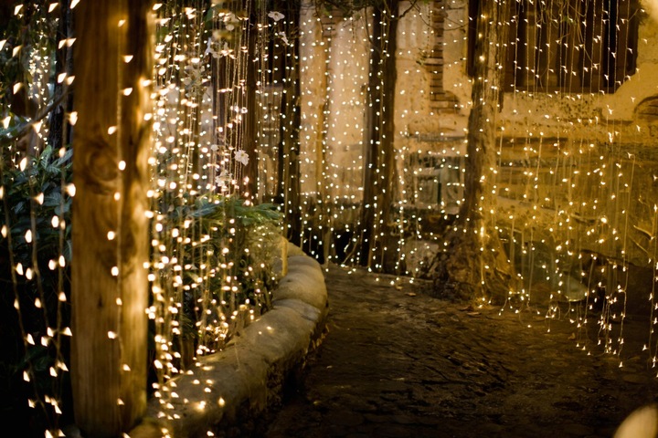 KURTYNA LAMPKI LED 304 szt. CHOINKOWE NA PILOT 230V NA ZEWNĄTRZ I WEWNĄTRZ