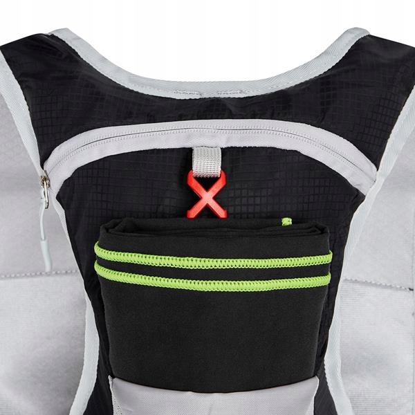 Plecak treningowy DO BIEGANIA poręczny zintegrowany pokrowiec Miejsce bukła