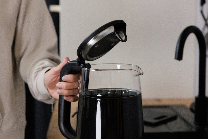 CZAJNIK HUSLOG AK-0832 1,7L 2200W PODSTAWA 360° REGULACJA TEMPERATURY