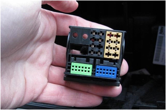 ADAPTER MODUŁ BLUETOOTH AUX DO CITROEN PEUGEOT