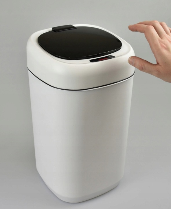 Łazienkowy kosz na śmieci czujnik ruchu bezdotyk