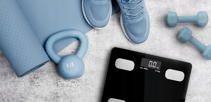 INTELIGENTNA WAGA ŁAZIENKOWA BLUETOOTH ANALITYCZNA APLIKACJA ZEEGMA 17W1