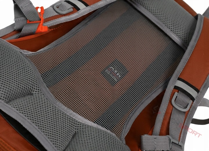 MARKOWY PLECAK BERGSON ARENDAL 25L RED ODDYCHAJĄCE PLECY