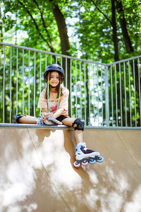 Rolki regulowane dziecięce Spokey JOY rozm. 31-34 ABEC7 Carbon 82A