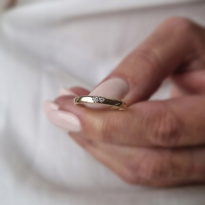 ZŁOTY PIERŚCIONEK ZARĘCZYNOWY 333 8K CYRKONIA r20