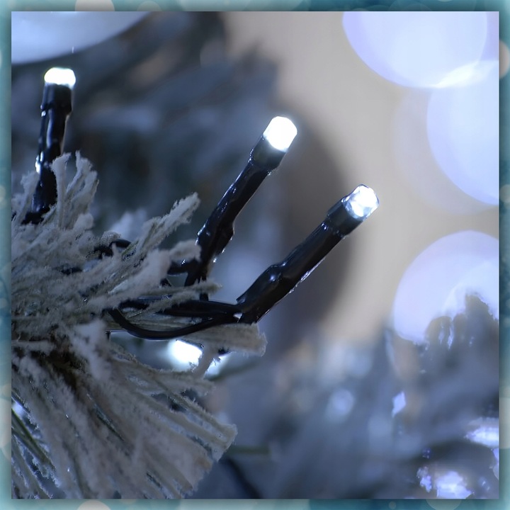 LAMPKI CHOINKOWE BIAŁY ZIMNY 1000LED 8 TRYB ZEW/WEW 63 METRY NA CHOINKĘ