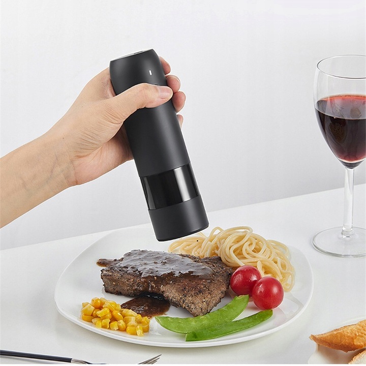 ELEKTRYCZNY MŁYNEK DO PIEPRZU I SOLI Z OŚWIETLENIA