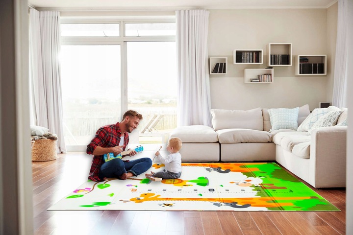 DWUSTRONNA MATA PIANKOWA SKŁADANA DLA DZIECI 180X120 UROCZE ŻYRAFY MIARKA