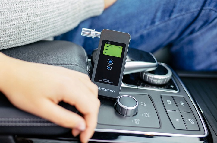 Alkomat BACSCAN F60 + kalibracje + pokrowiec