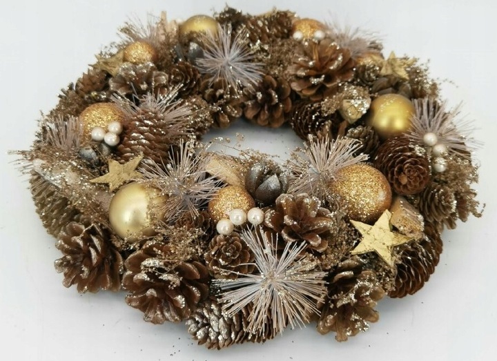 Ręcznie robiony wieniec świąteczny 34 cm złoty stroik z szyszek i bombek