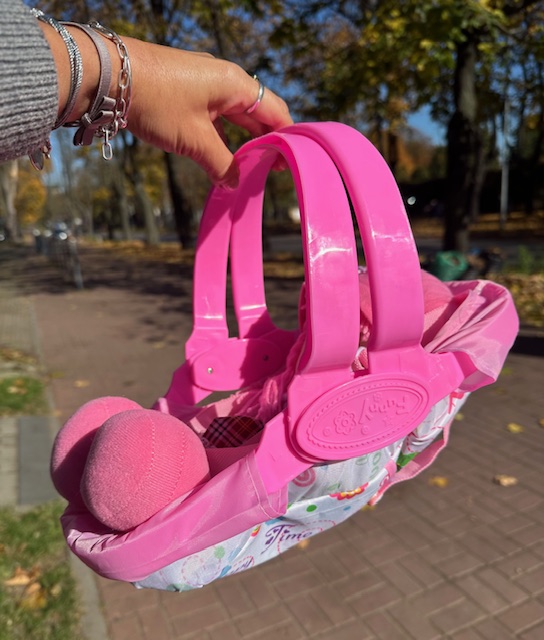 RÓŻOWE NOSIDEŁKO DLA LALEK 37 CM