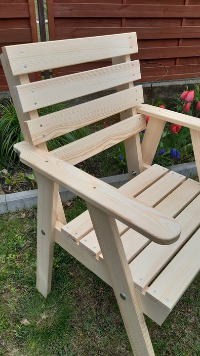 Fotel ogrodowy drewniany