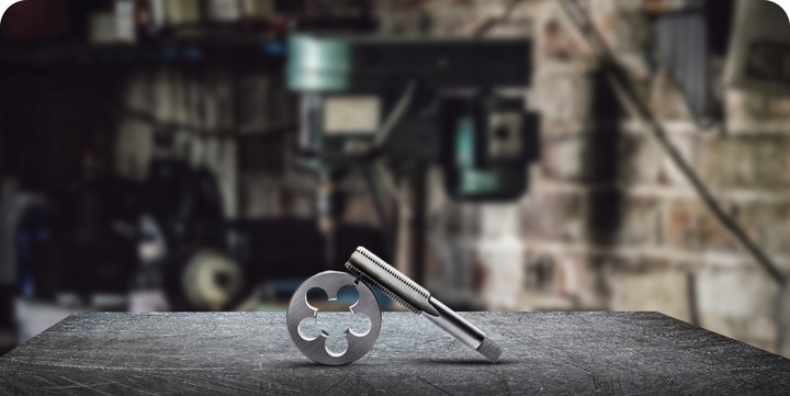 GWINTOWNIK RUROWY 1/2'' - 14 GWINT CALOWY HSS DIN5157 WALCOWY + NARZYNKA