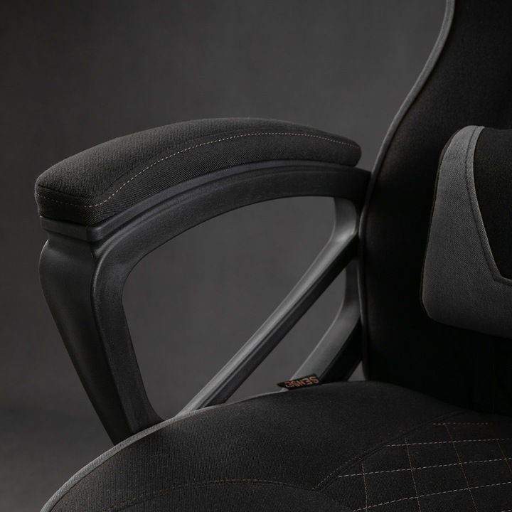 Fotel gamingowy biurowy Knight materiałowy SENSE7