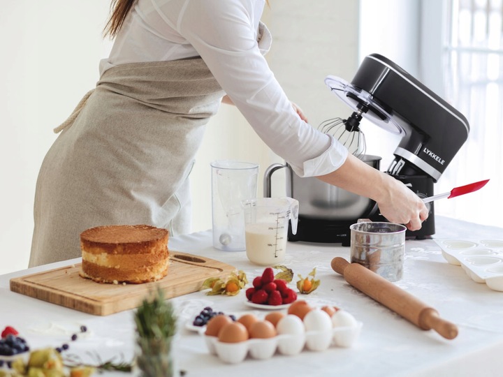 Robot z misą planetarny Lykkele Paulsen 2200W 6,2L