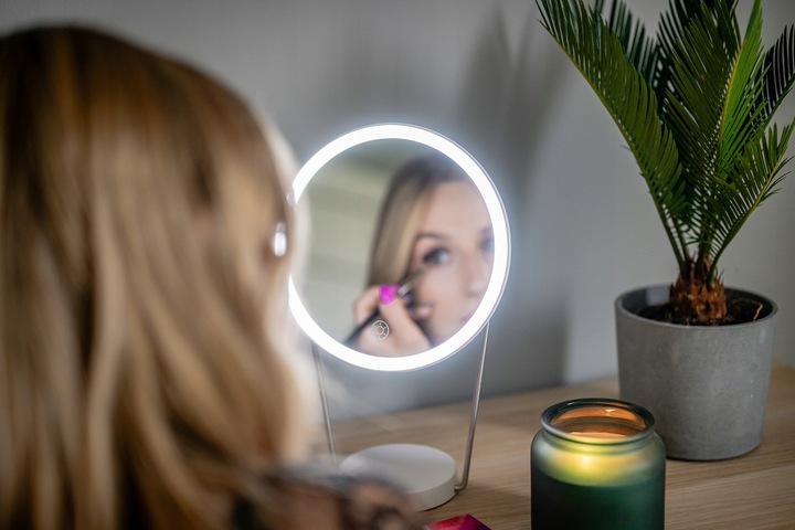 Lusterko LED do makijażu Humanas HS-ML01 lampka