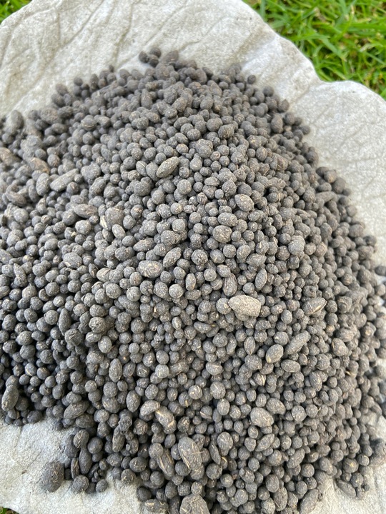 Obornik granulowany Naturalny MIKRO Granulat 25kg nawóz SUPER JAKOŚĆ 40L