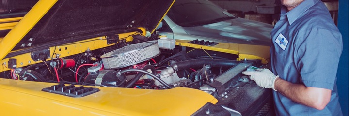 MOCNY PROSTOWNIK AUTOMATYCZNY SAMOCHODOWY LCD 100Ah LCD 12V 6A