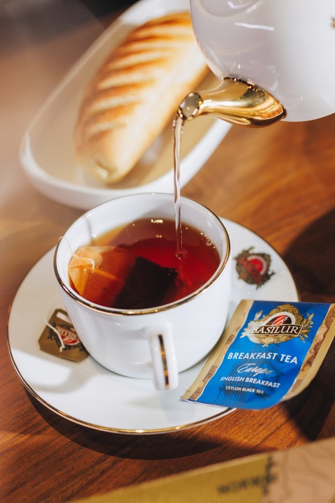 Basilur BREAKFAST EUROPE zestaw herbat 4 SMAKI na PREZENT puszka - 32 szt.