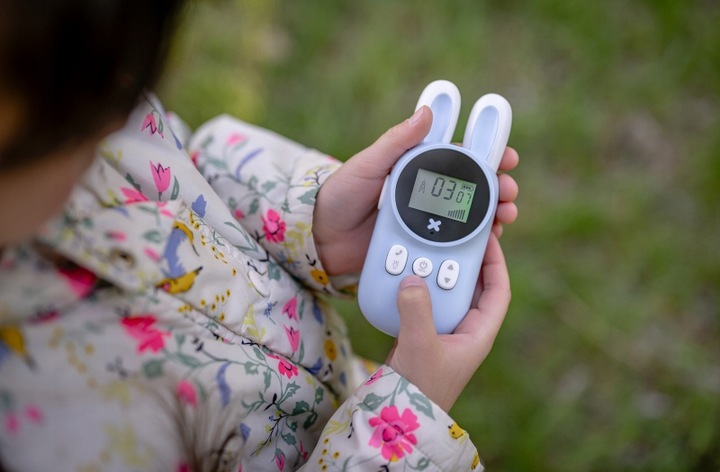 KRÓTKOFALÓWKI WALKIE TALKIE DLA DZIECI REDLEAF XJ11 KRÓLICZKI 8 KANAŁÓW 3KM