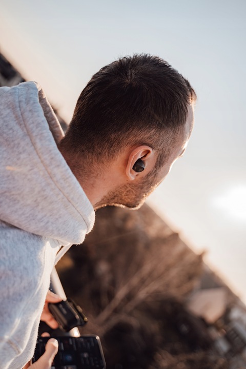 SŁUCHAWKI BEZPRZEWODOWE Z BLUETOOTH POWERBANK