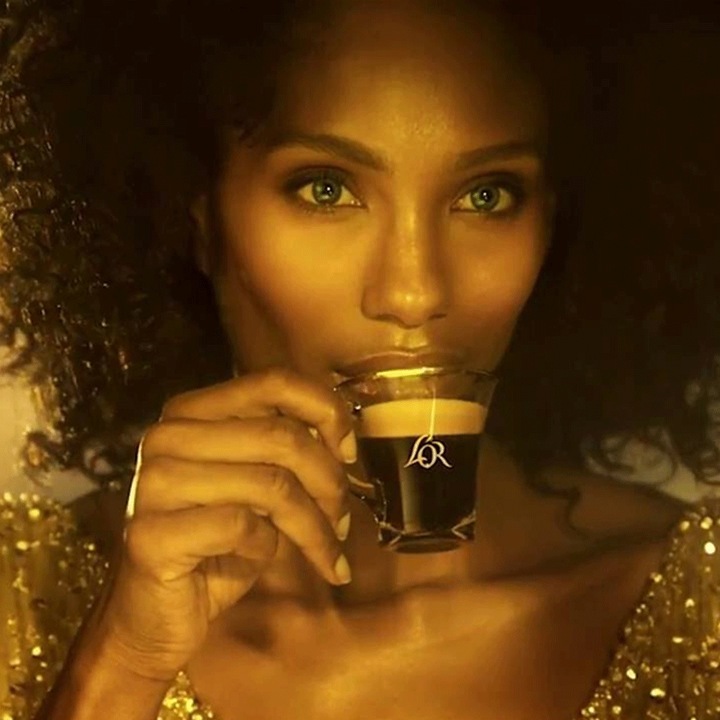 Prezenter ekspozytor półeczka na kapsułki LOR do ekspresu L'Or Mini