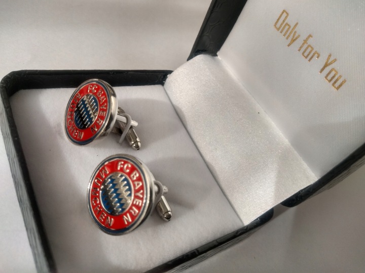 Spinki do mankietów koszuli Real Madryt dla kibica