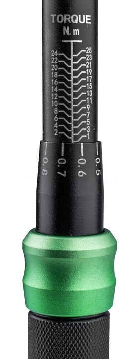 KLUCZ DYNAMOMETRYCZNY 1/4" Z BLOKADĄ 1-25NM CERTYFIKAT KALIBRACJI CR-V ETUI