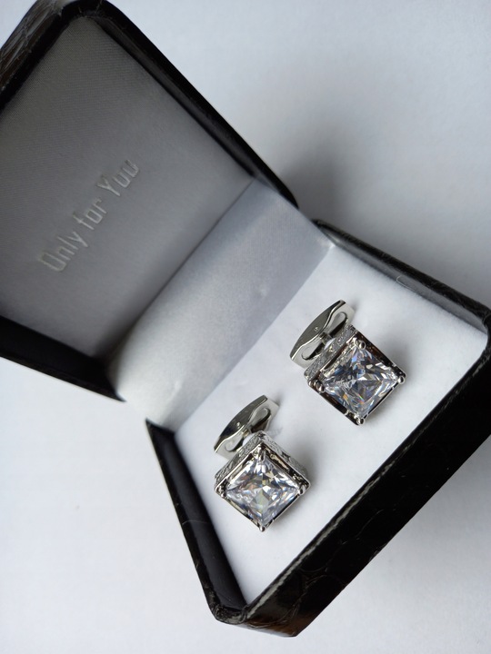 Srebrne klasyczne spinki do mankietów koszuli